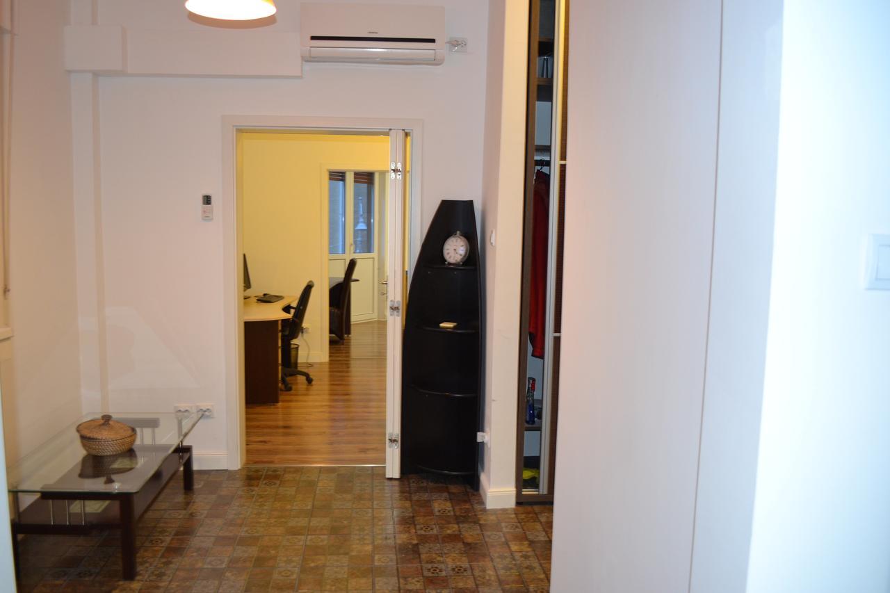 Victoria Plaza Two Bdr Apt Bucareste Exterior foto