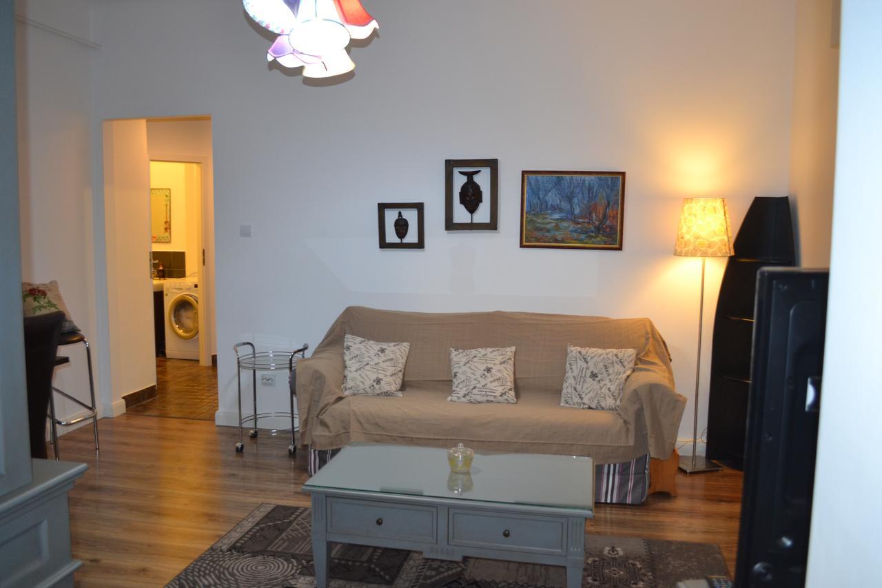 Victoria Plaza Two Bdr Apt Bucareste Exterior foto